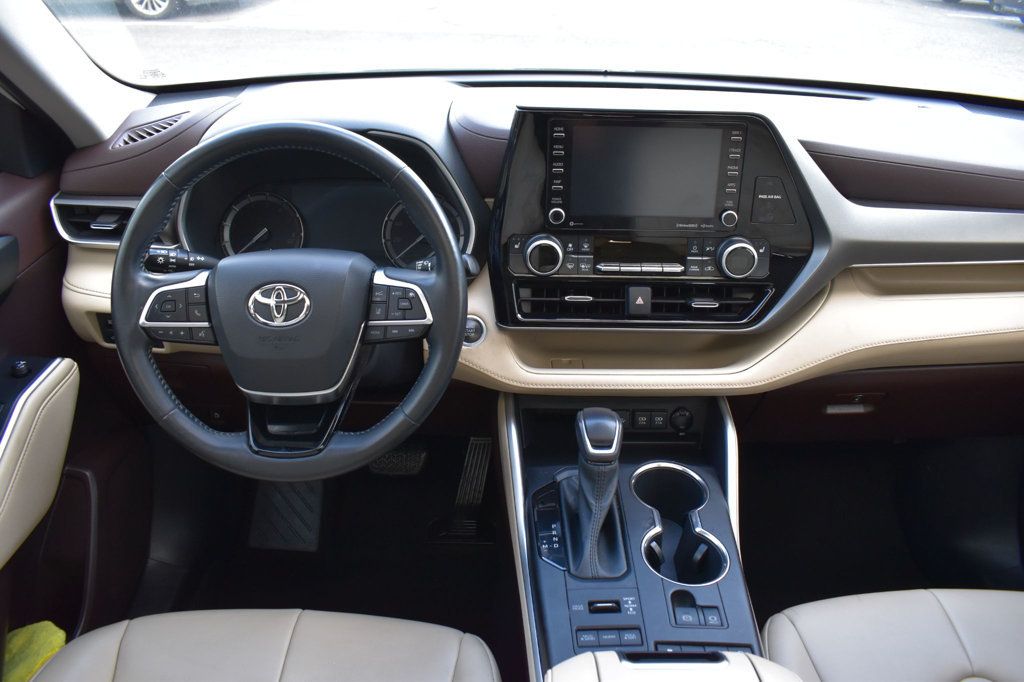 2021 Toyota Highlander XLE AWD - 23040700 - 29