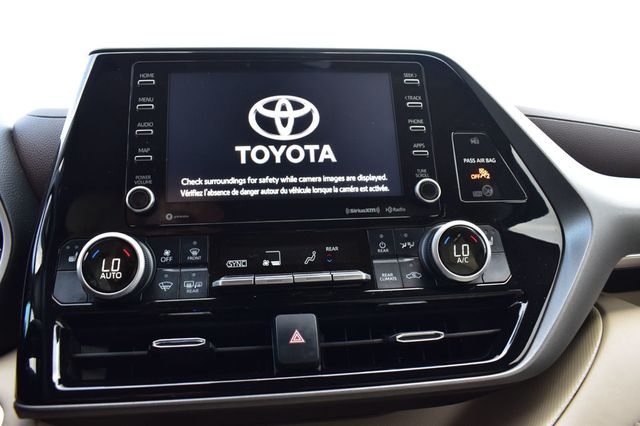 2021 Toyota Highlander XLE AWD - 23040700 - 32
