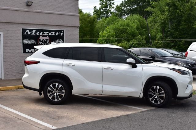 2021 Toyota Highlander XLE AWD - 23040700 - 3