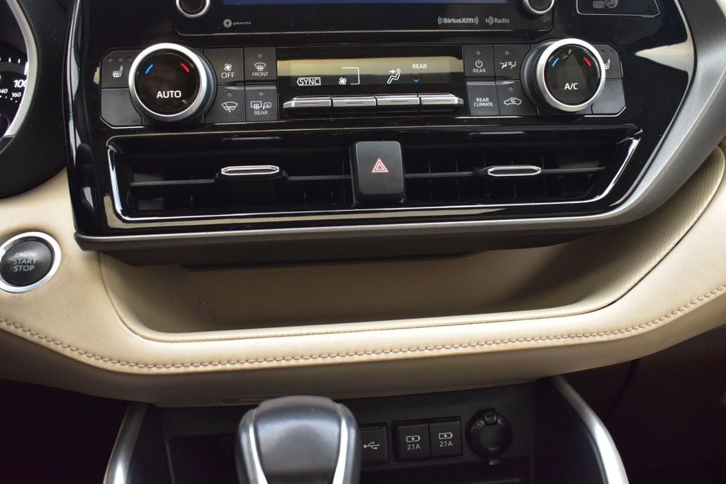 2021 Toyota Highlander XLE AWD - 23040700 - 41