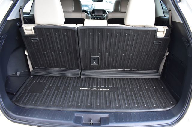 2021 Toyota Highlander XLE AWD - 23040700 - 51