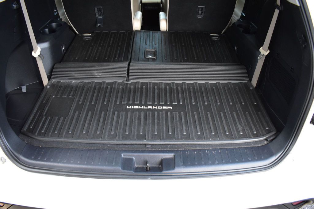 2021 Toyota Highlander XLE AWD - 23040700 - 53