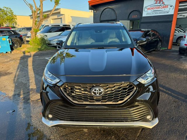 2021 Toyota Highlander XLE AWD - 23024498 - 9