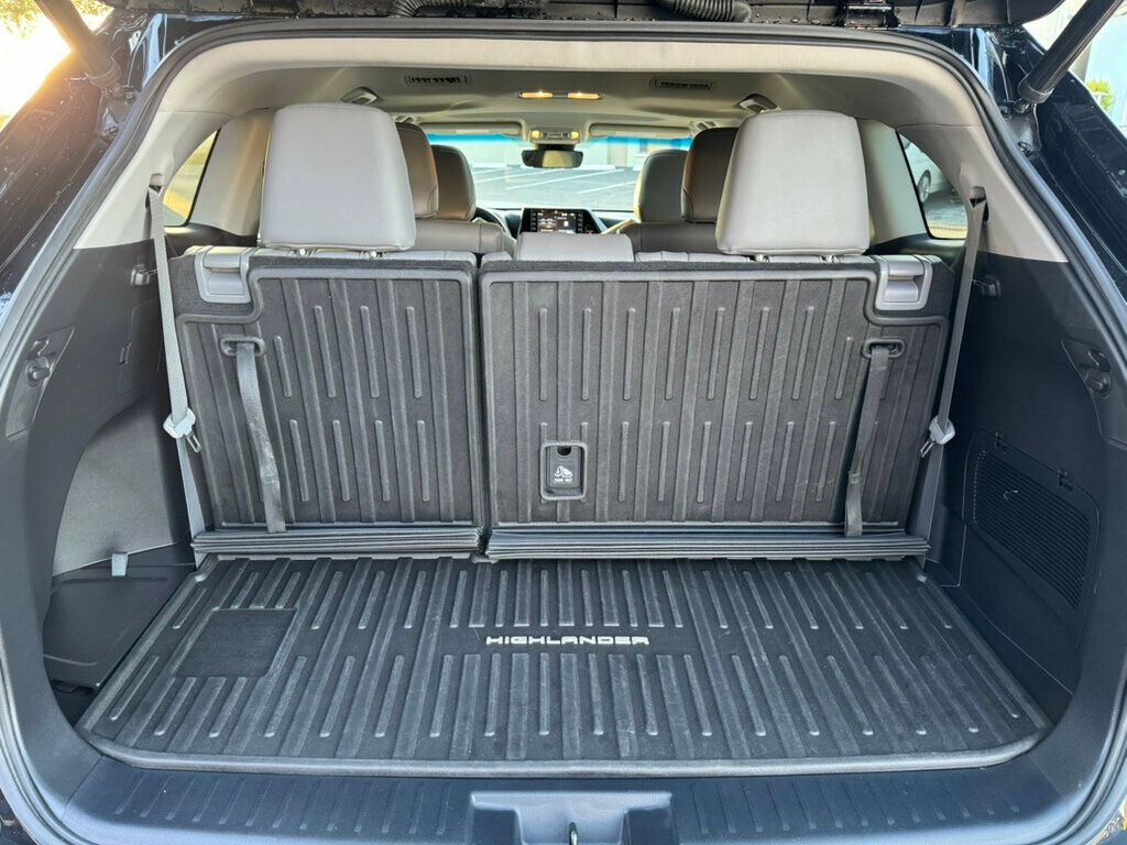 2021 Toyota Highlander XLE AWD - 23024498 - 7