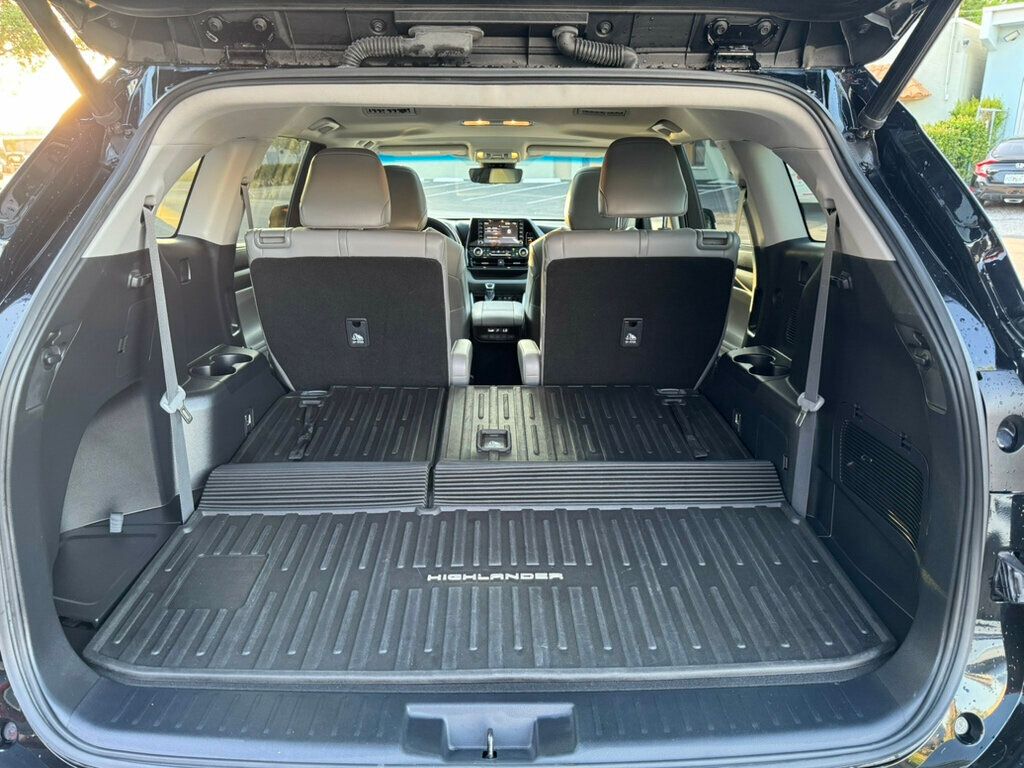 2021 Toyota Highlander XLE AWD - 23024498 - 8