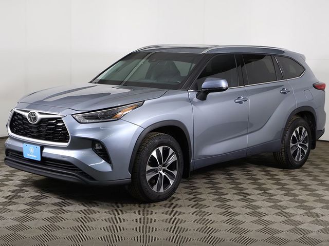 2021 Toyota Highlander XLE AWD - 23002801 - 9