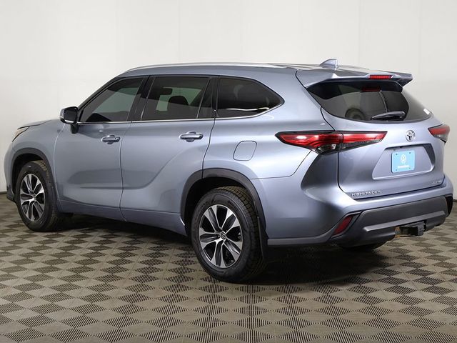 2021 Toyota Highlander XLE AWD - 23002801 - 10