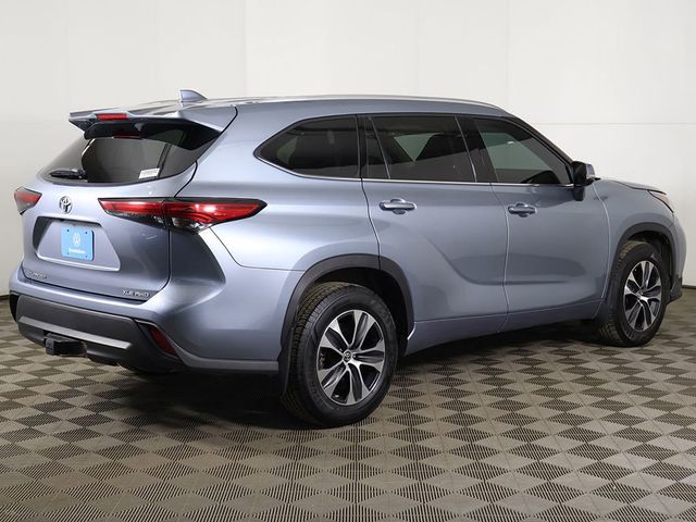 2021 Toyota Highlander XLE AWD - 23002801 - 11