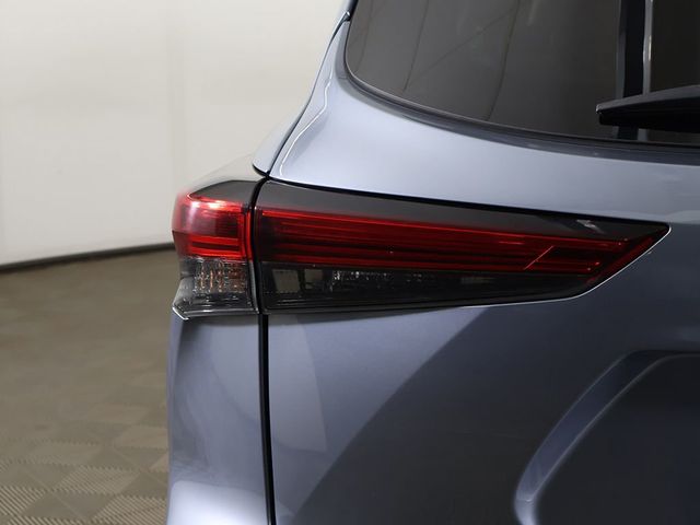 2021 Toyota Highlander XLE AWD - 23002801 - 16