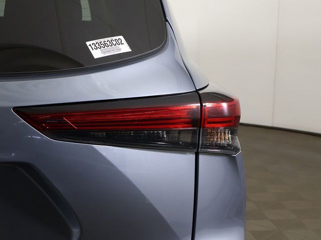 2021 Toyota Highlander XLE AWD - 23002801 - 17