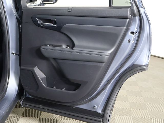 2021 Toyota Highlander XLE AWD - 23002801 - 27