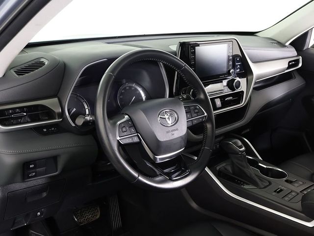 2021 Toyota Highlander XLE AWD - 23002801 - 28