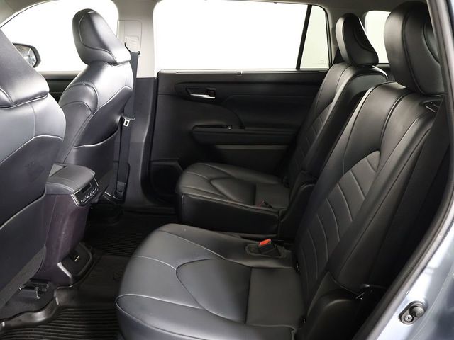 2021 Toyota Highlander XLE AWD - 23002801 - 36