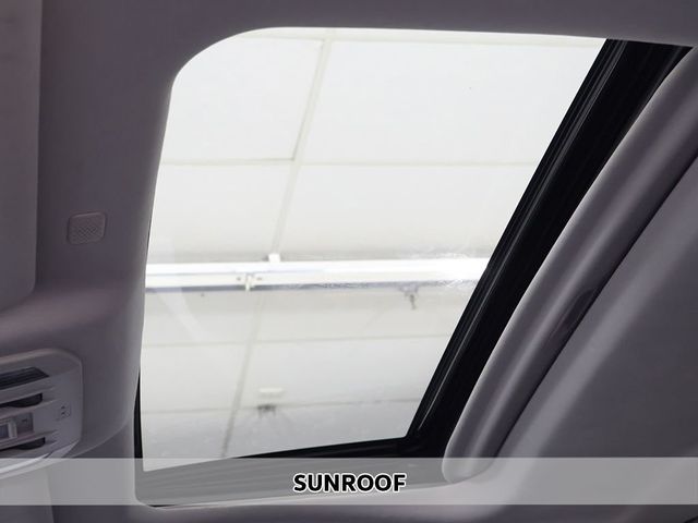 2021 Toyota Highlander XLE AWD - 23002801 - 3