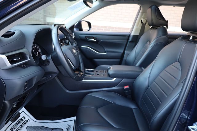 2021 Toyota Highlander XLE AWD - 22876742 - 15