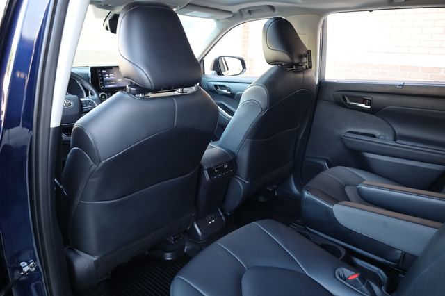 2021 Toyota Highlander XLE AWD - 22876742 - 20