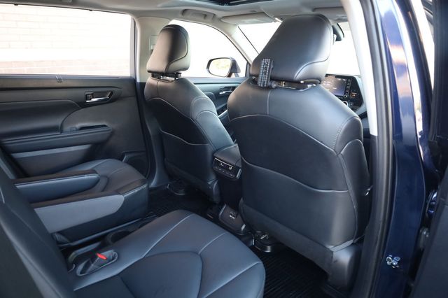 2021 Toyota Highlander XLE AWD - 22876742 - 27