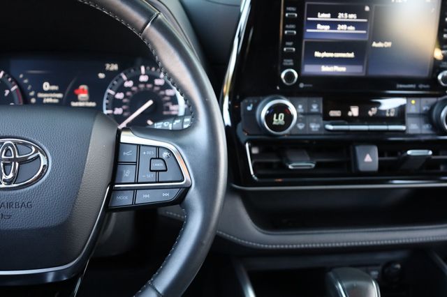 2021 Toyota Highlander XLE AWD - 22876742 - 35