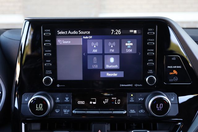 2021 Toyota Highlander XLE AWD - 22876742 - 40