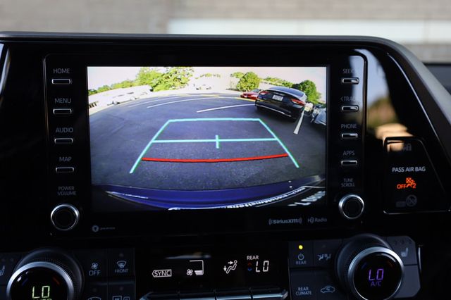 2021 Toyota Highlander XLE AWD - 22876742 - 41