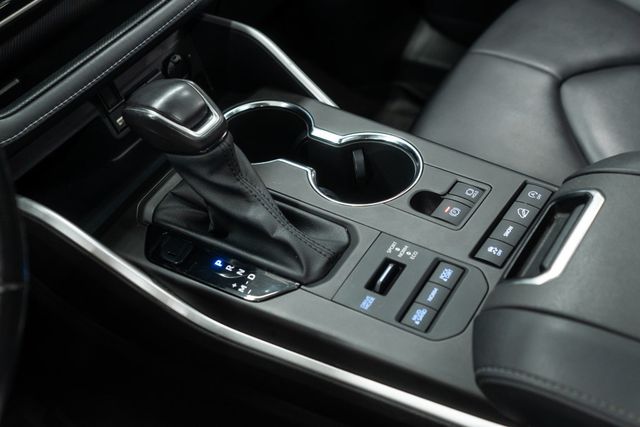 2021 Toyota Highlander XLE AWD - 22903209 - 22