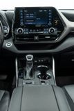 2021 Toyota Highlander XLE AWD - 22903209 - 24