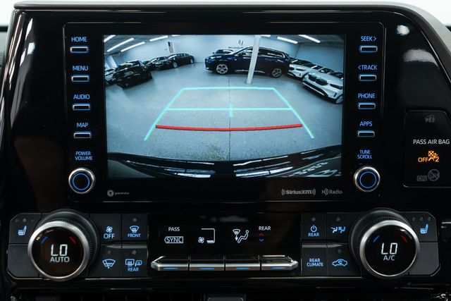 2021 Toyota Highlander XLE AWD - 22903209 - 30