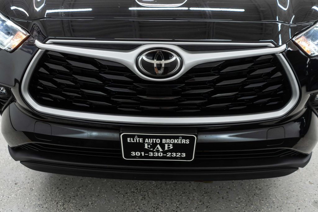 2021 Toyota Highlander XLE photo 43