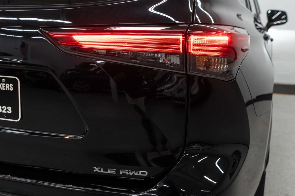 2021 Toyota Highlander XLE photo 46
