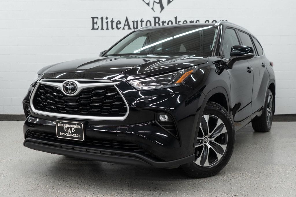 2021 Toyota Highlander XLE photo 52