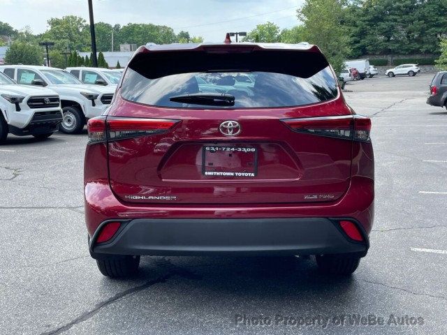 2021 Toyota Highlander XLE AWD - 22472014 - 4