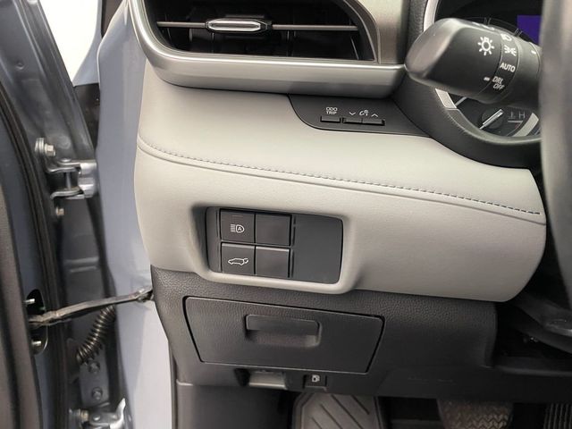 2021 Toyota Highlander XLE AWD - 22875081 - 19