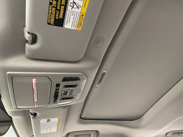 2021 Toyota Highlander XLE AWD - 22875081 - 31