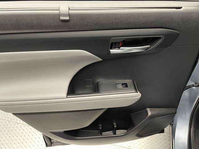 2021 Toyota Highlander XLE AWD - 22875081 - 33