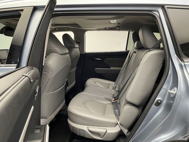 2021 Toyota Highlander XLE AWD - 22875081 - 34