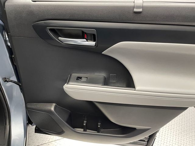 2021 Toyota Highlander XLE AWD - 22875081 - 36