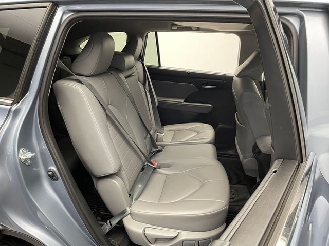 2021 Toyota Highlander XLE AWD - 22875081 - 38
