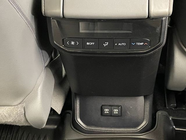 2021 Toyota Highlander XLE AWD - 22875081 - 39