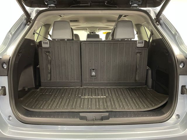 2021 Toyota Highlander XLE AWD - 22875081 - 42