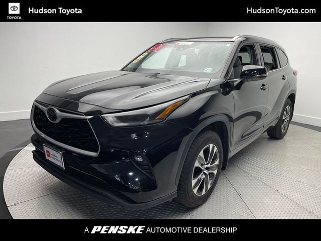 2021 Toyota Highlander XLE AWD - 22924768 - 0