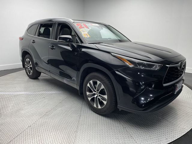 2021 Toyota Highlander XLE AWD - 22924768 - 2