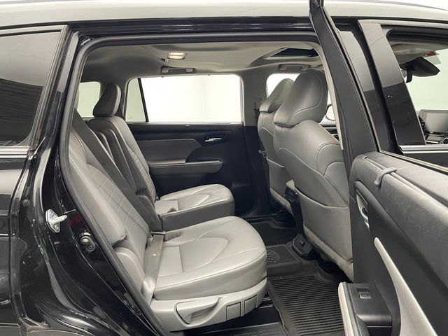 2021 Toyota Highlander XLE AWD - 22924768 - 37