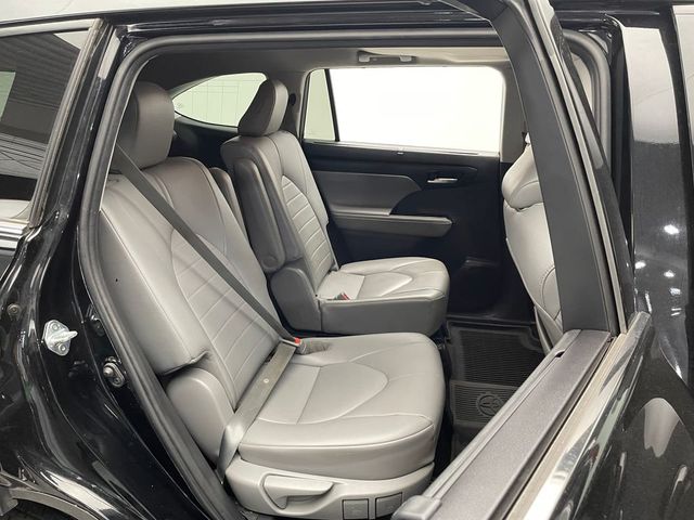 2021 Toyota Highlander XLE AWD - 22924768 - 38