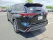 2021 Toyota Highlander XLE AWD - 22924768 - 56