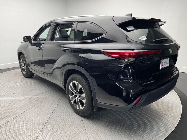 2021 Toyota Highlander XLE AWD - 22924768 - 6