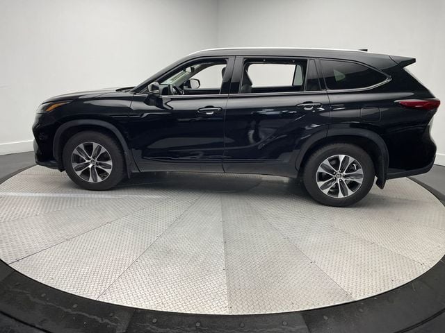 2021 Toyota Highlander XLE AWD - 22924768 - 7