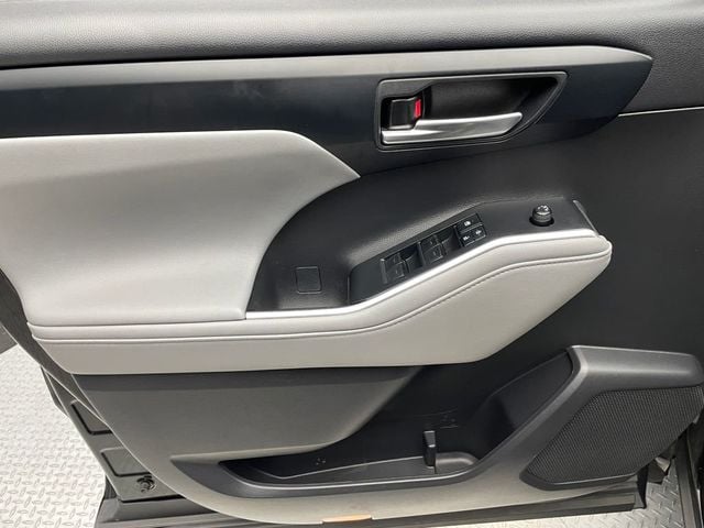 2021 Toyota Highlander XLE AWD - 22924768 - 8