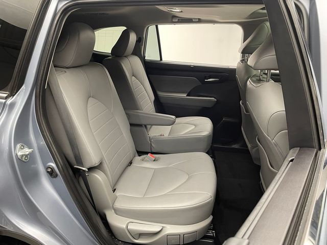 2021 Toyota Highlander XLE AWD - 22959843 - 24