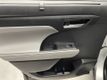 2021 Toyota Highlander XLE AWD - 22983545 - 32