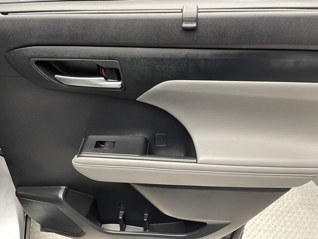 2021 Toyota Highlander XLE AWD - 22983545 - 35
